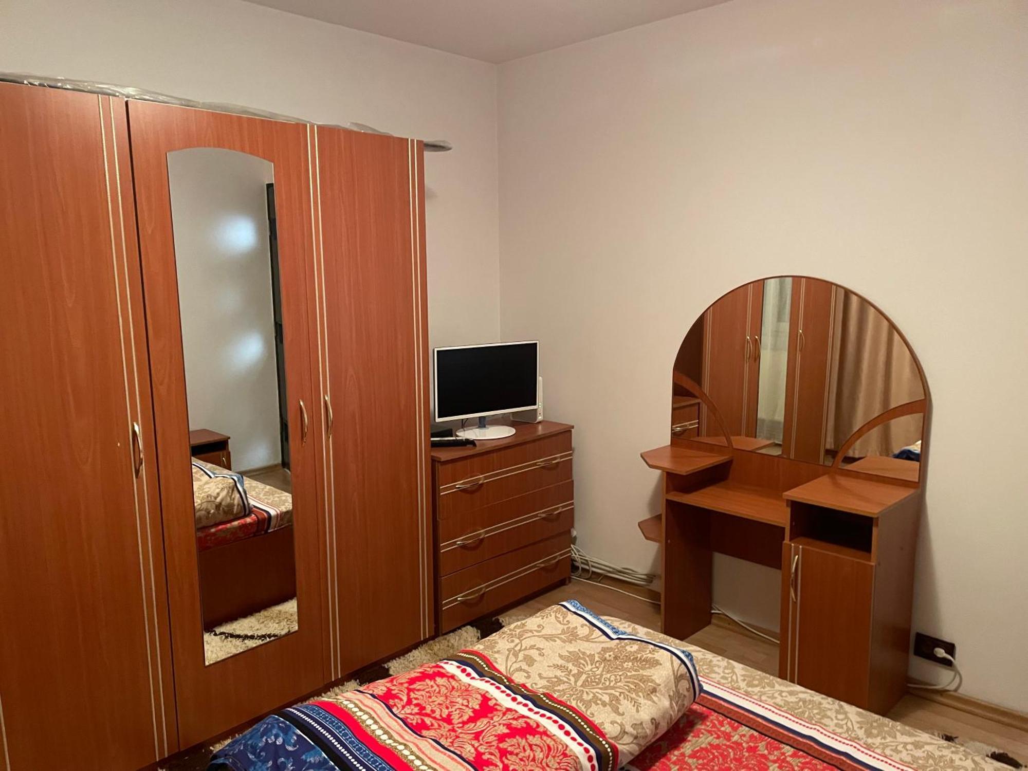 Apartament Petroşani Екстериор снимка